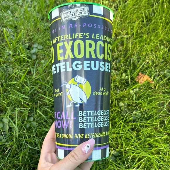 NEVER USED BEETLJUICE MOVIE THEATER CUP - Picture 1 of 4